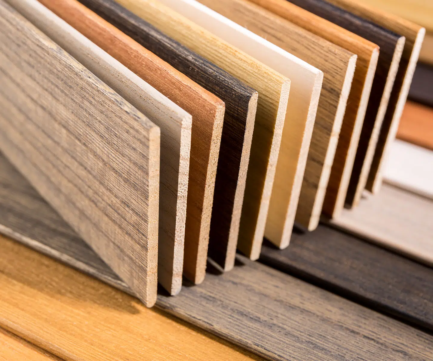 Upclose palette of on-trend colors and character-rich slats for wood blinds